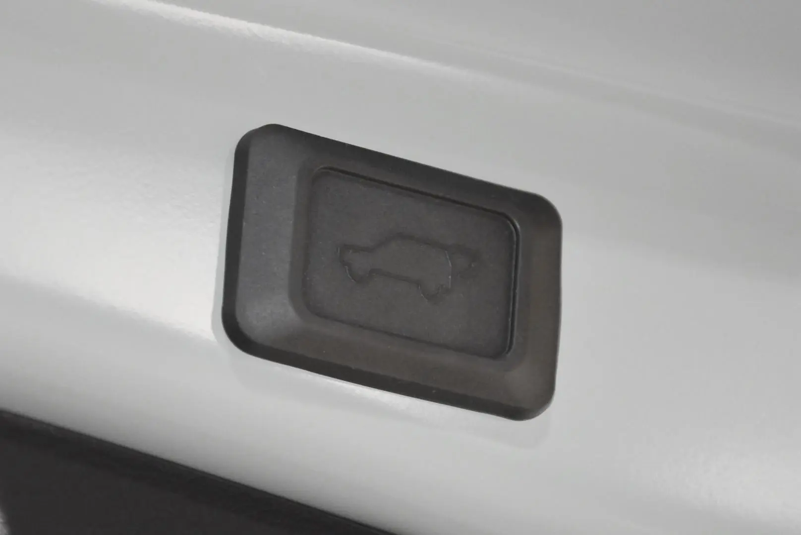 2024 Toyota RAV4 Gallery Image 23