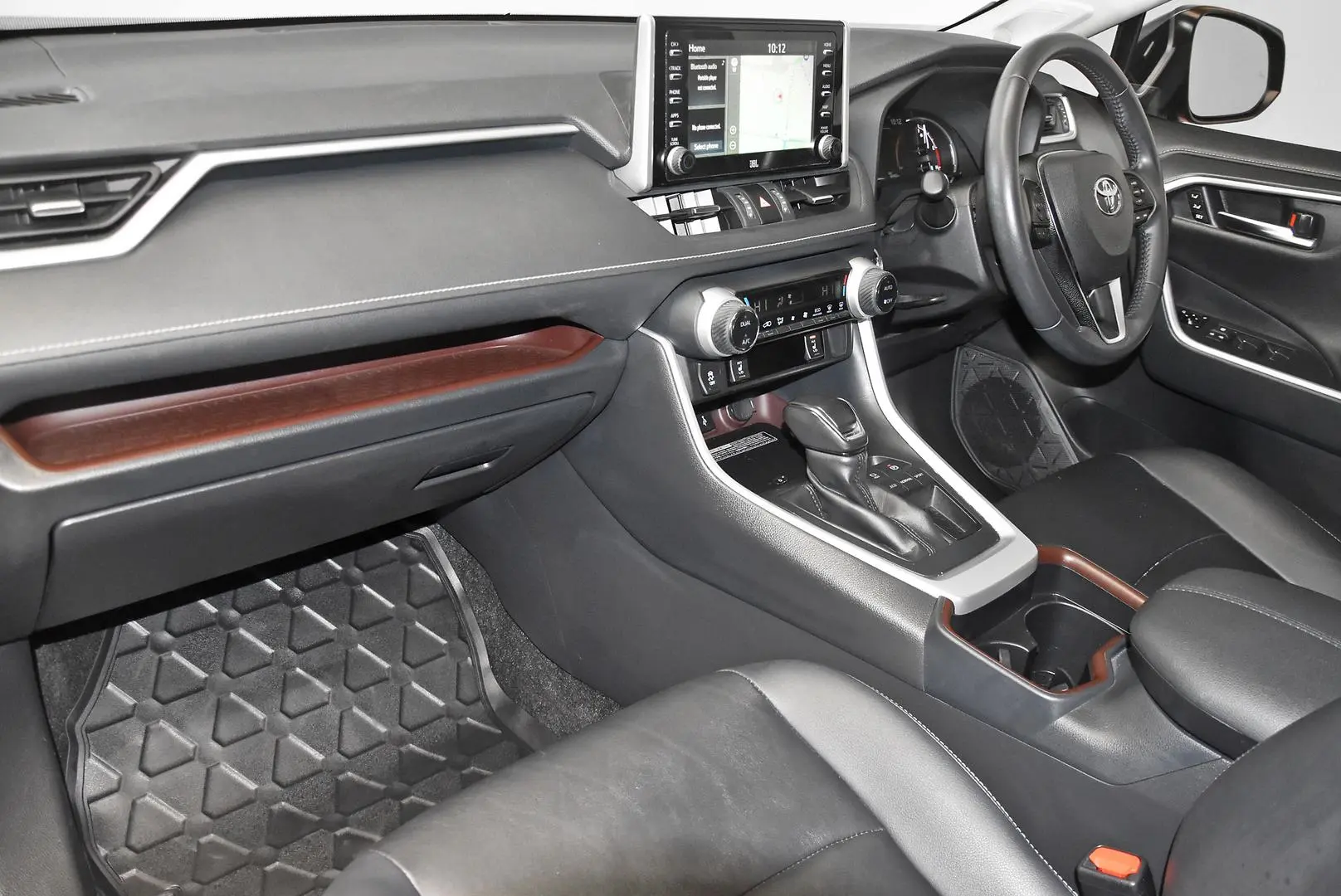 2019 Toyota RAV4 Gallery Image 17