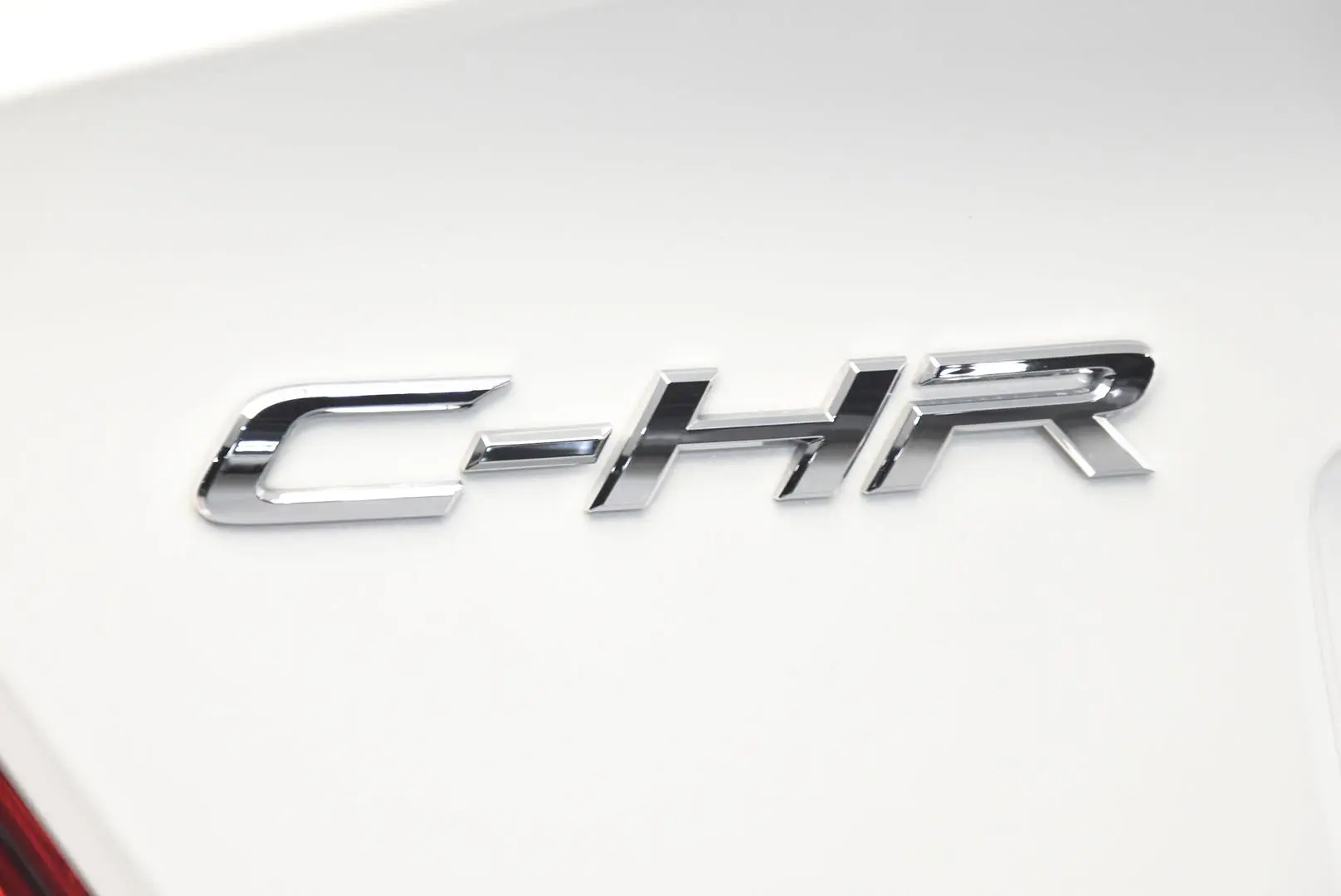 2019 Toyota C-HR Gallery Image 7