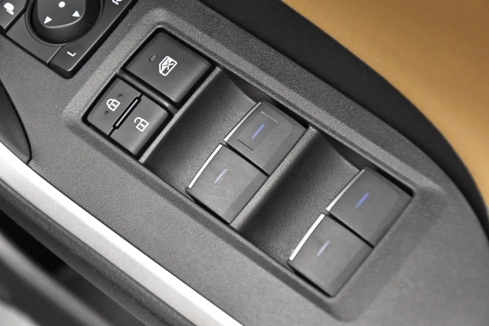 2022 Toyota RAV4 Gallery Image 10