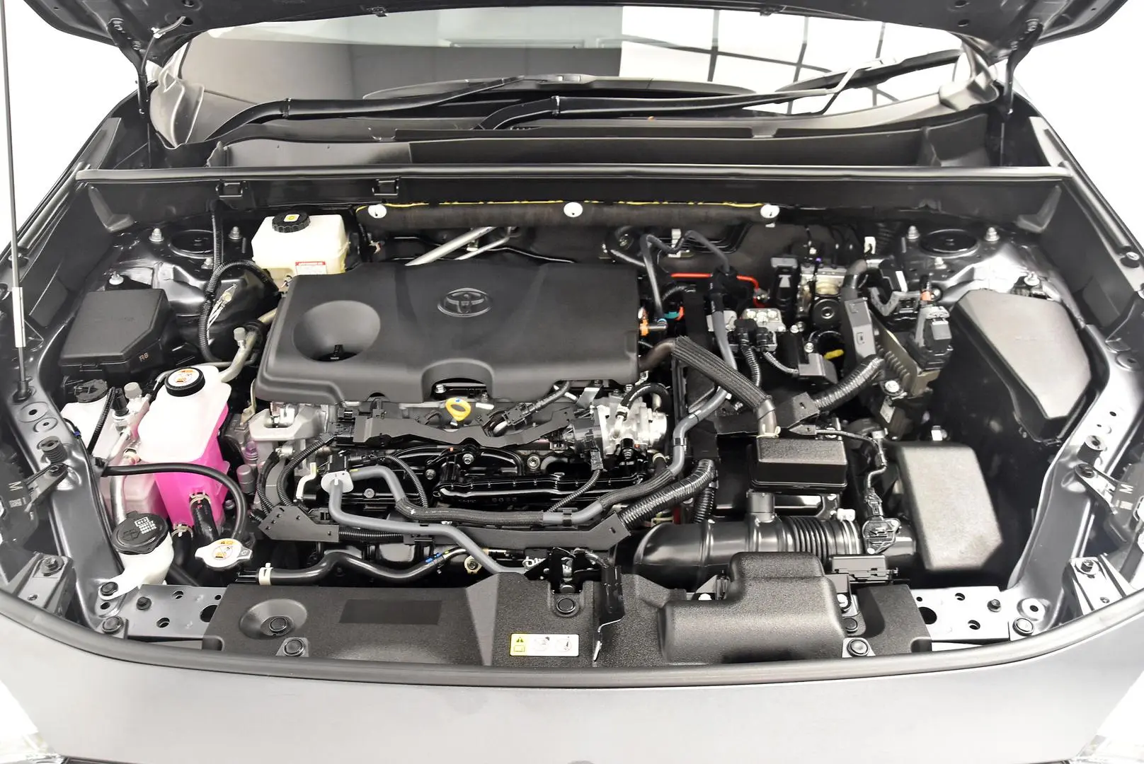 2024 Toyota RAV4 Gallery Image 24