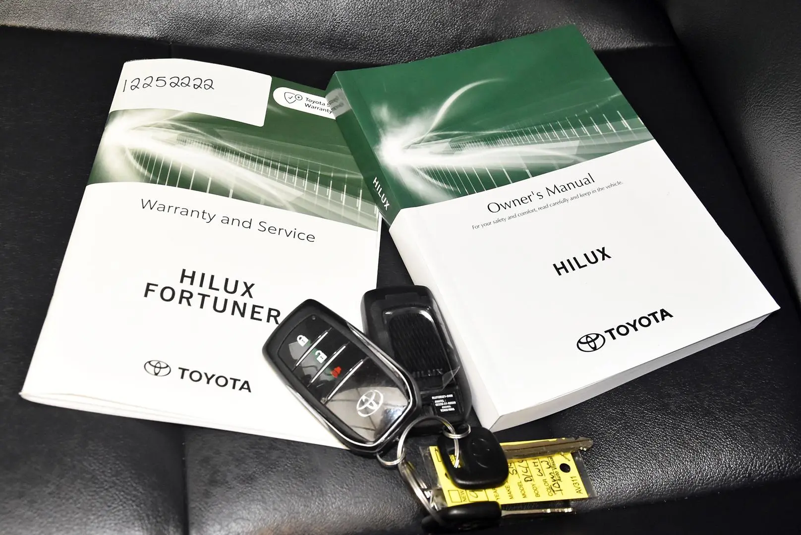 2025 Toyota Hilux Gallery Image 19