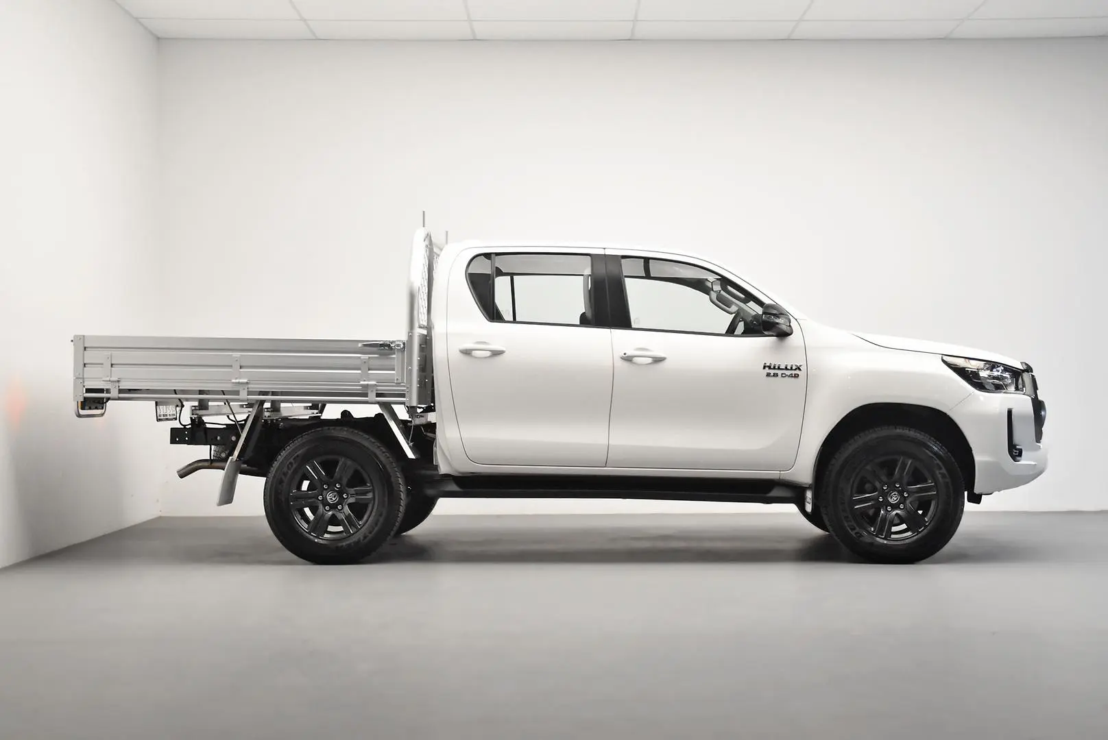 2023 Toyota Hilux Gallery Image 3