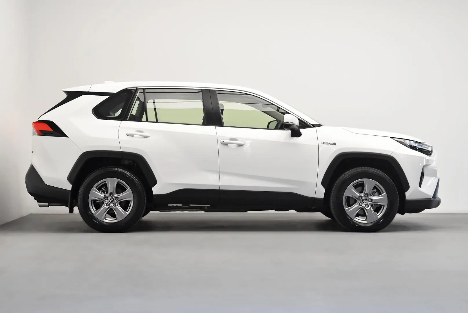 2024 Toyota RAV4 Gallery Image 3