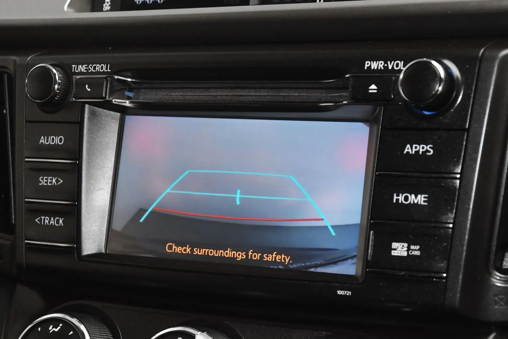 2018 Toyota RAV4 Gallery Image 12