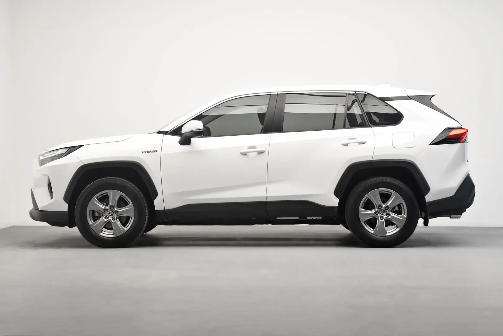 2024 Toyota RAV4 Gallery Image 4