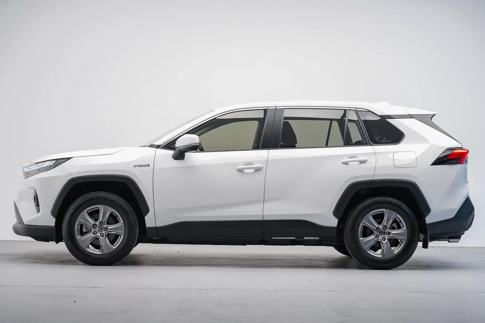 2024 Toyota RAV4 Gallery Image 3