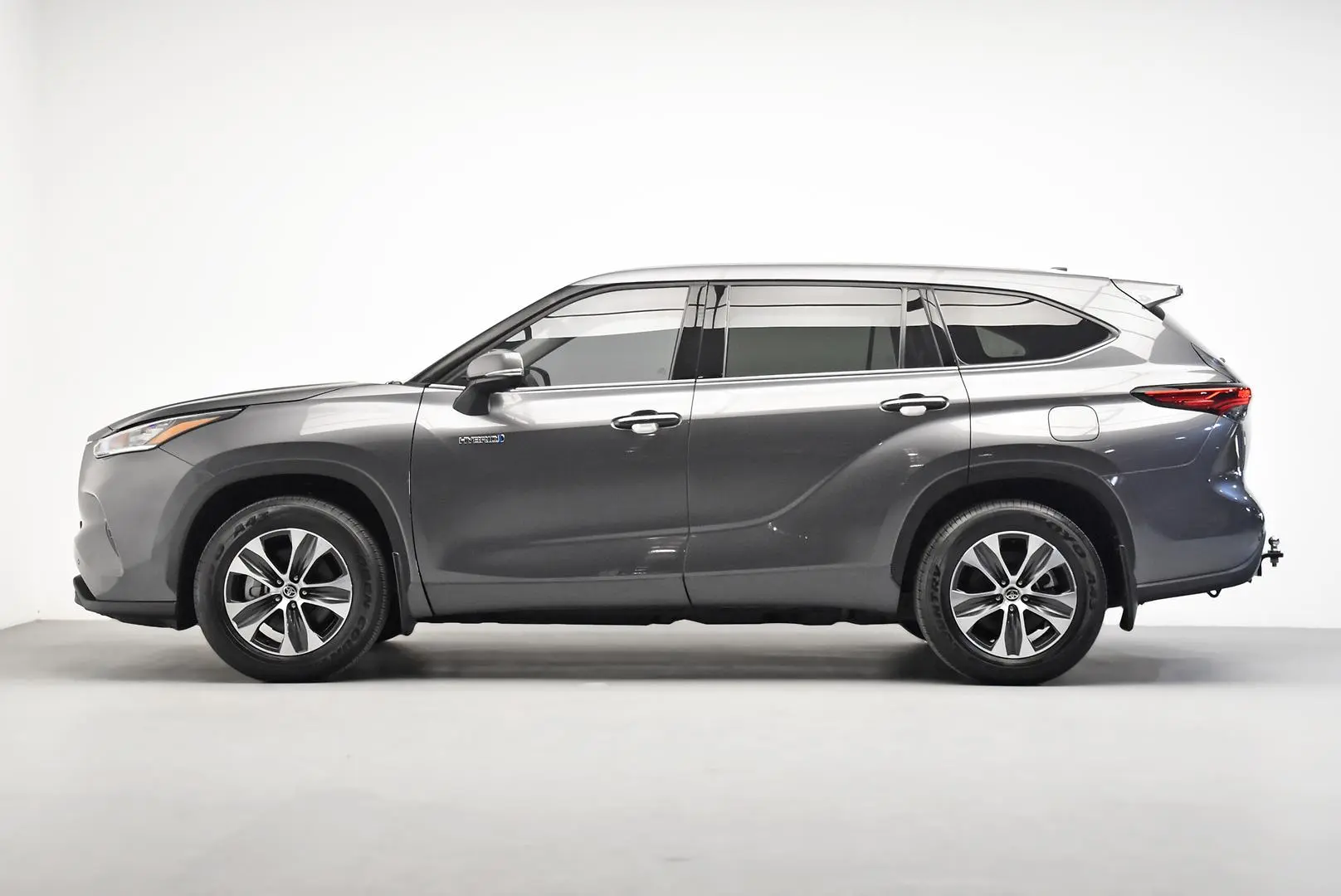 2021 Toyota Kluger Gallery Image 4