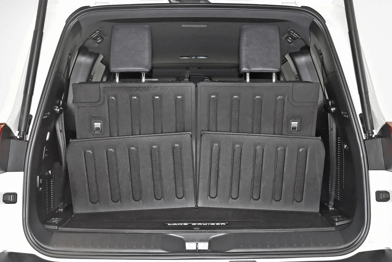 2022 Toyota Landcruiser Gallery Image 22