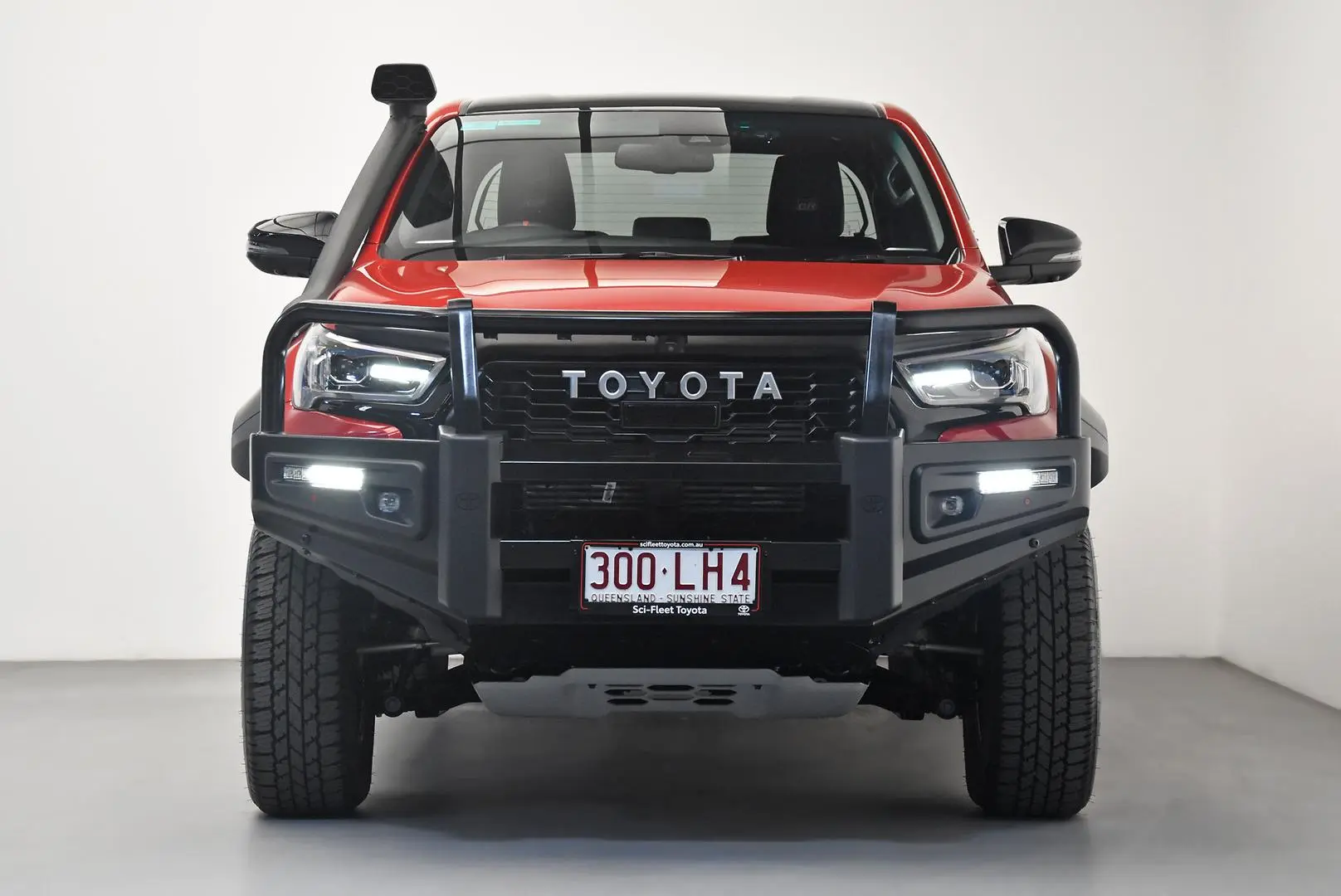 2024 Toyota Hilux Gallery Image 2