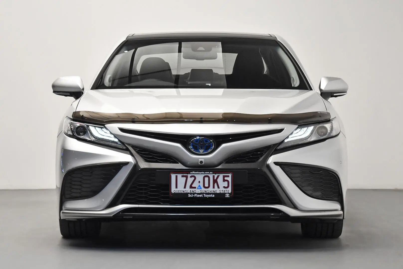 2021 Toyota Camry Gallery Image 2