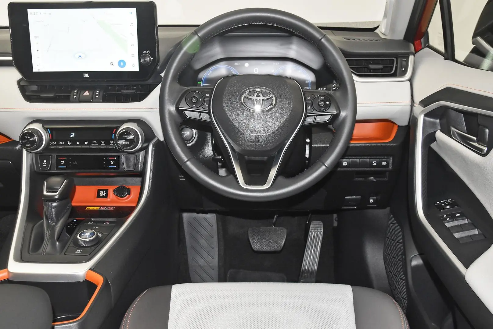 2024 Toyota RAV4 Gallery Image 15