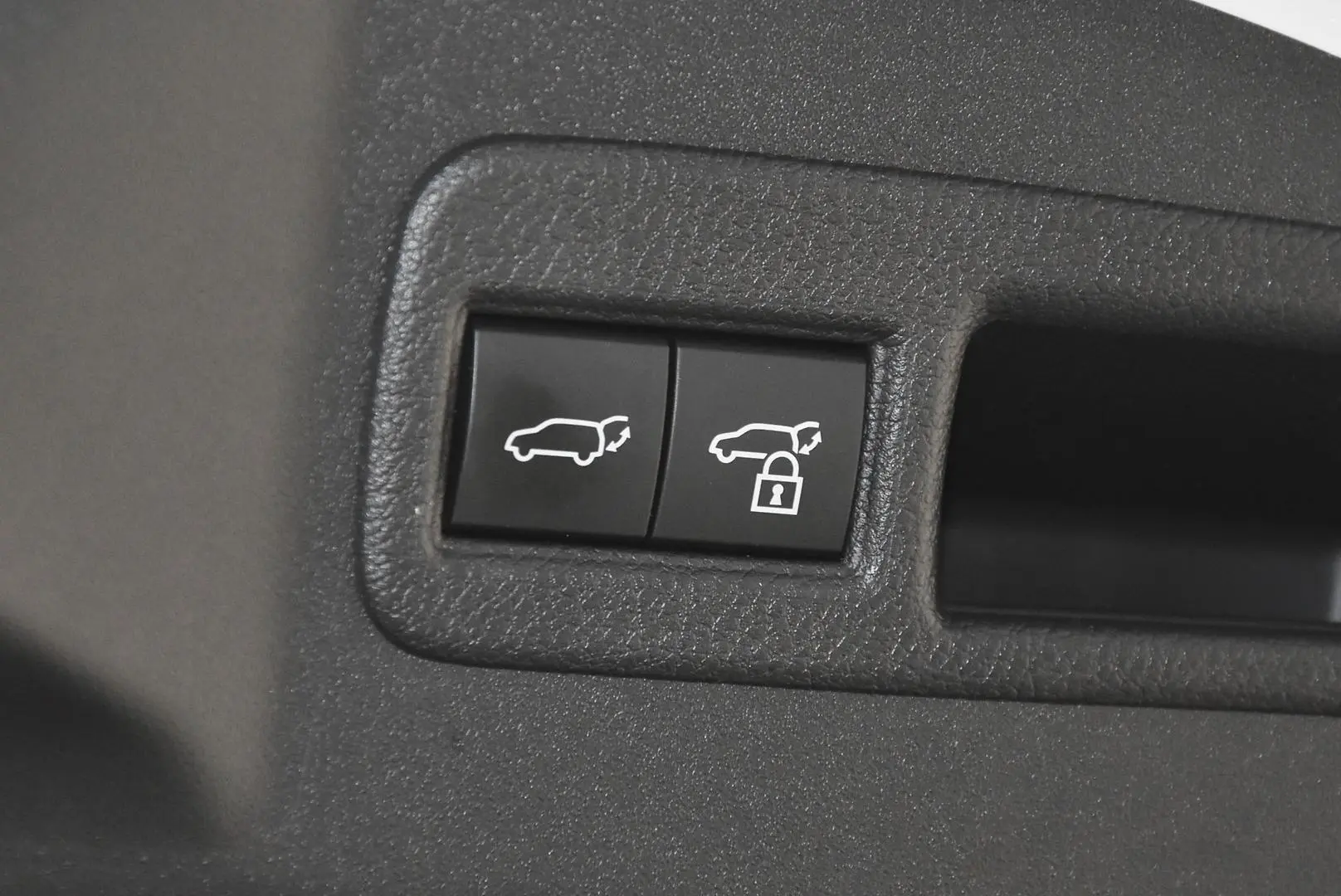 2024 Toyota bZ4X Gallery Image 22