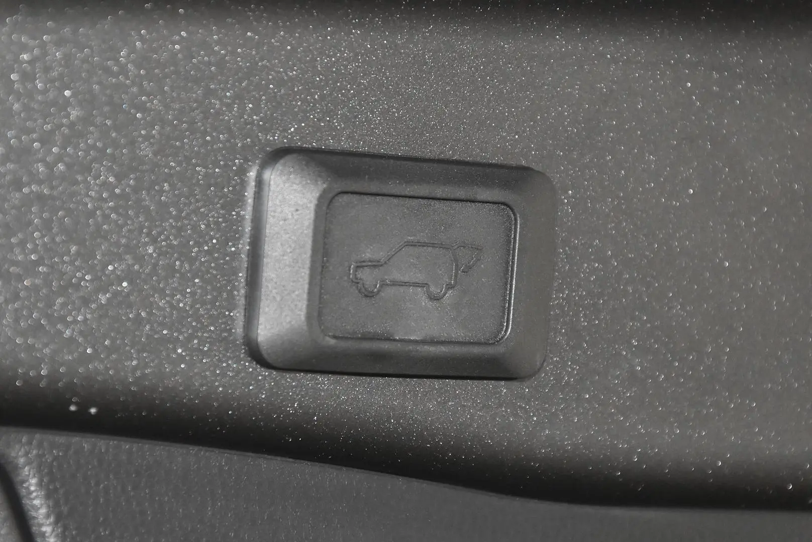 2021 Toyota RAV4 Gallery Image 23