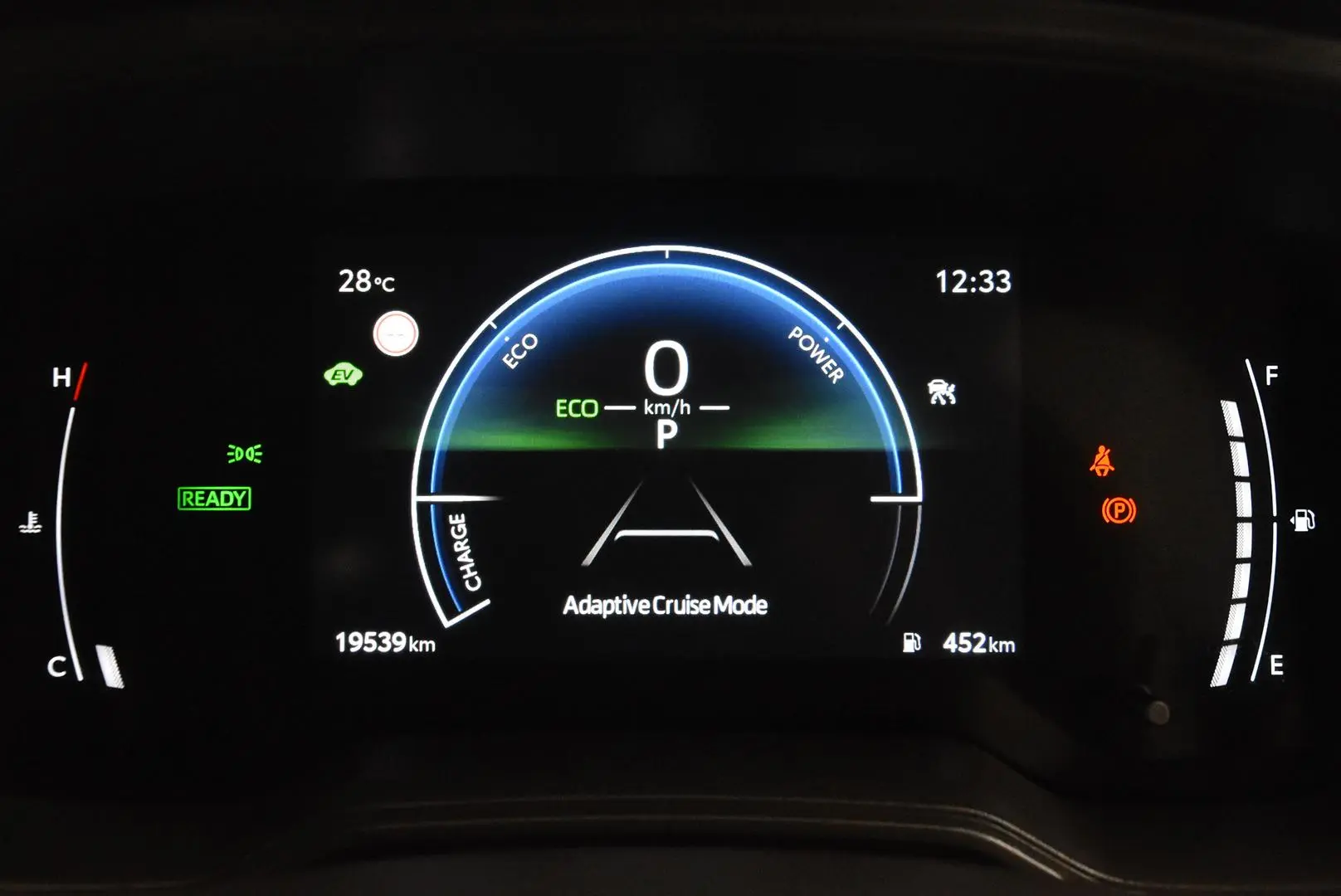 2025 Toyota Corolla Cross Gallery Image 11