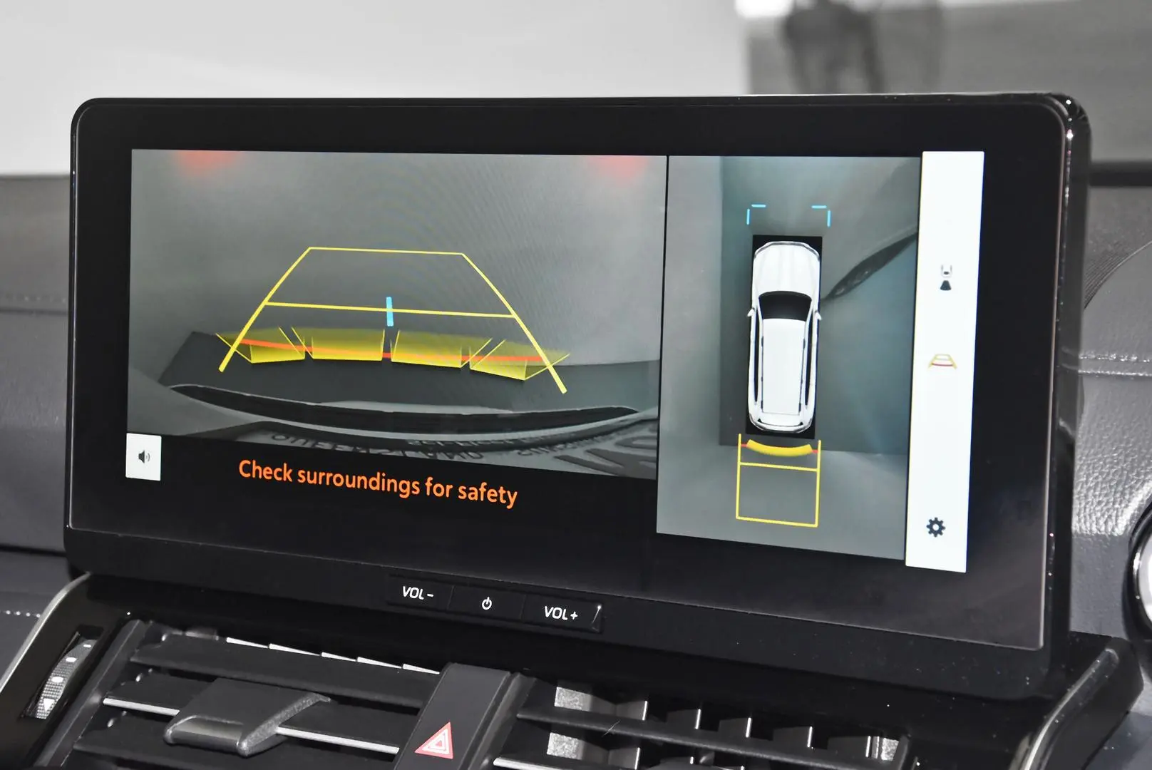 2025 Toyota Landcruiser Gallery Image 12