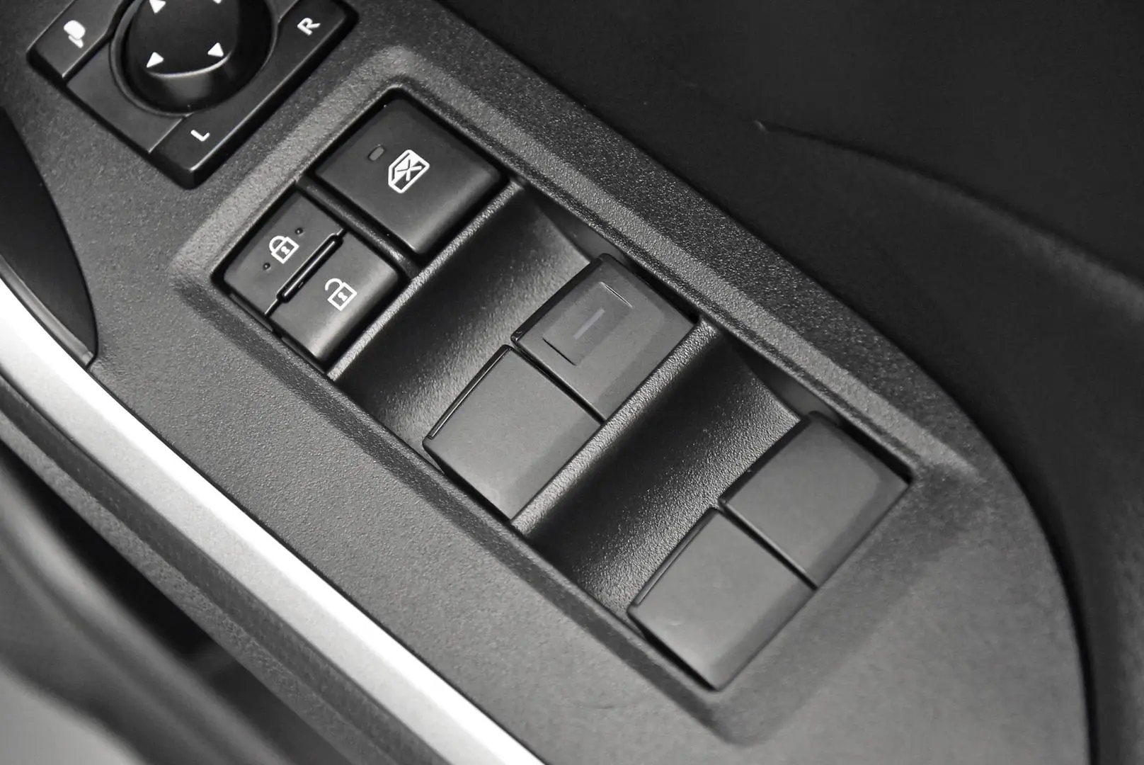 2024 Toyota RAV4 Gallery Image 10