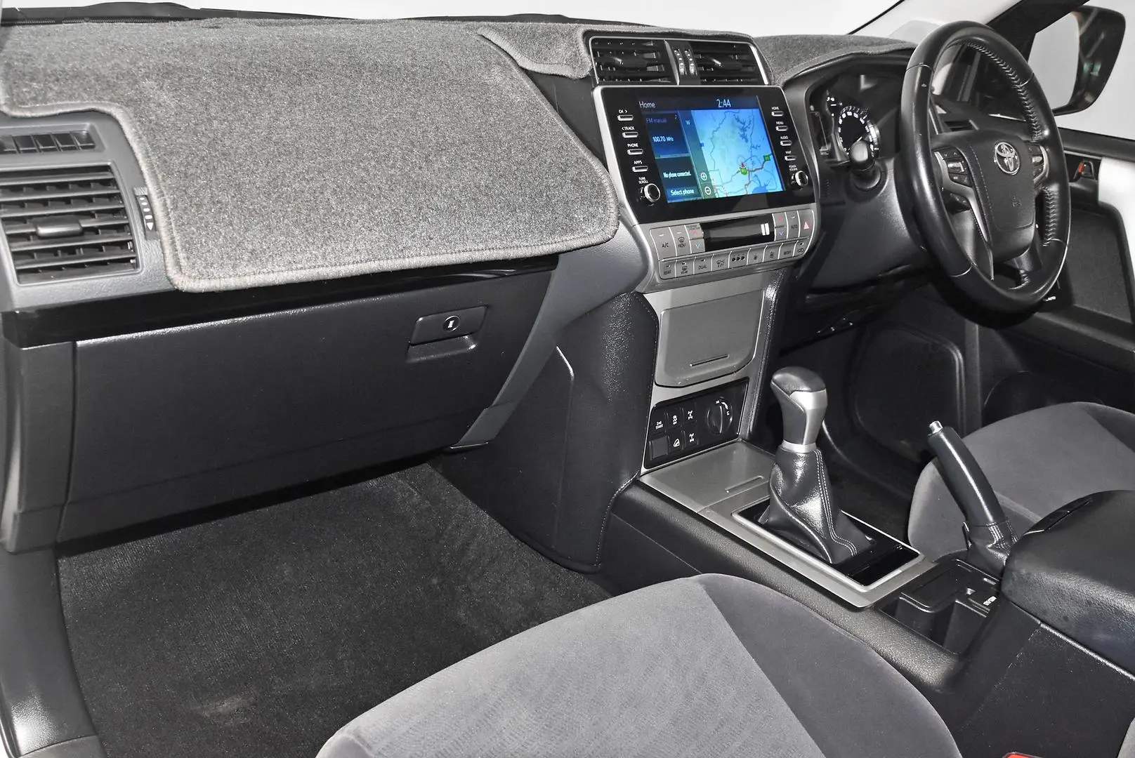 2021 Toyota Landcruiser Prado Gallery Image 15