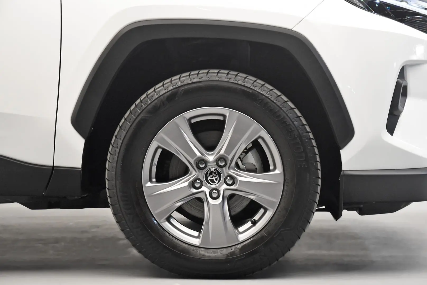 2024 Toyota RAV4 Gallery Image 23