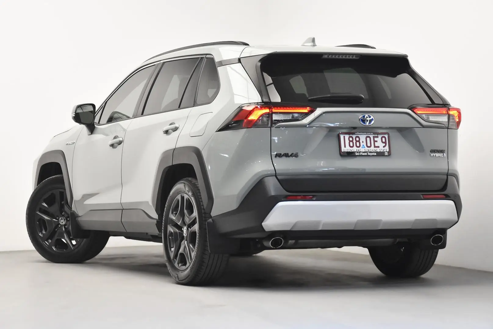 2023 Toyota RAV4 Gallery Image 5