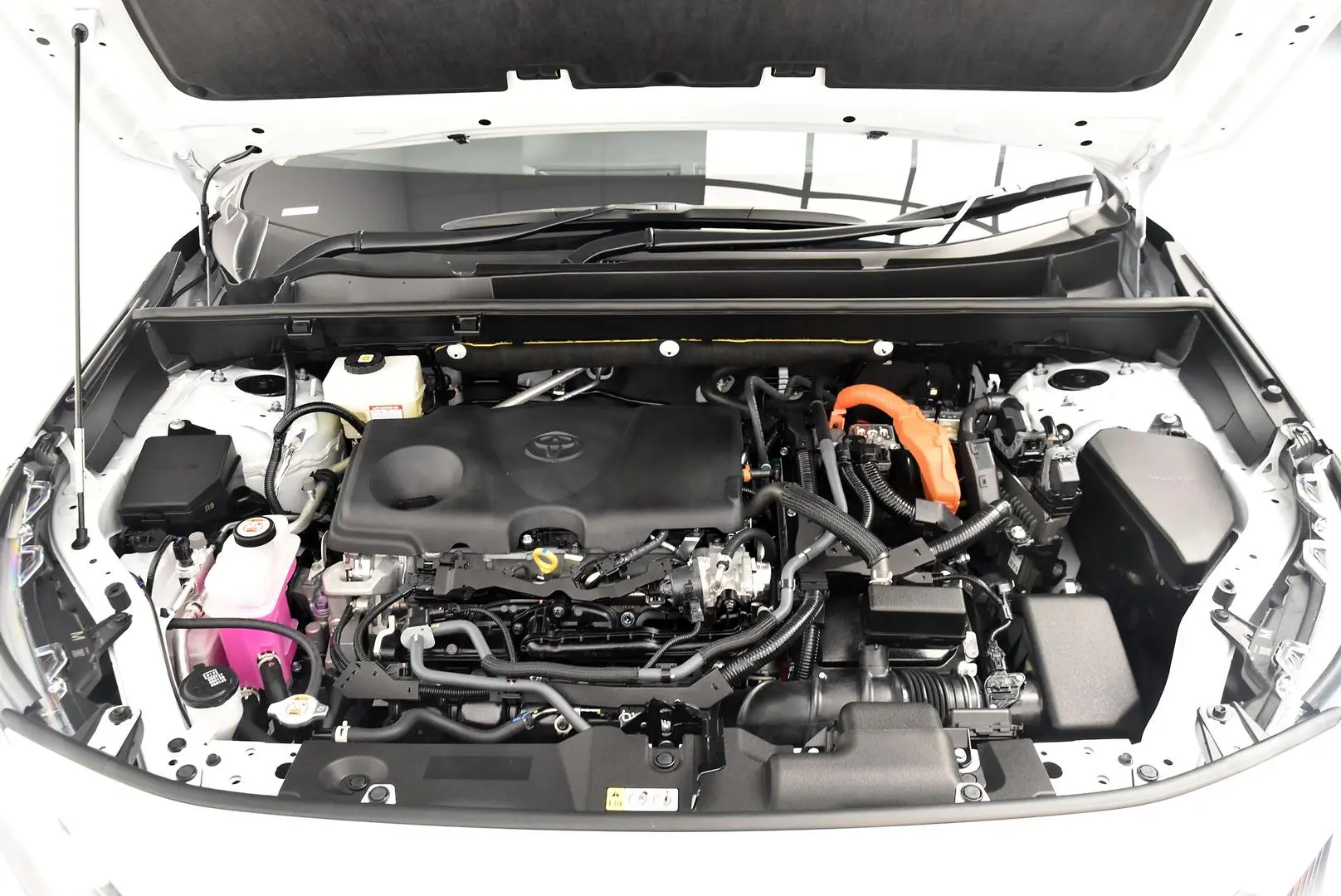 2024 Toyota RAV4 Gallery Image 24