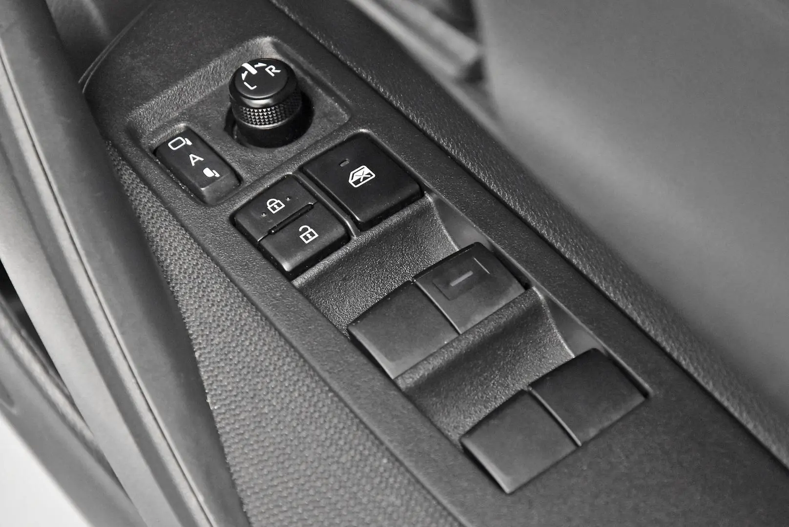 2024 Toyota Corolla Gallery Image 10