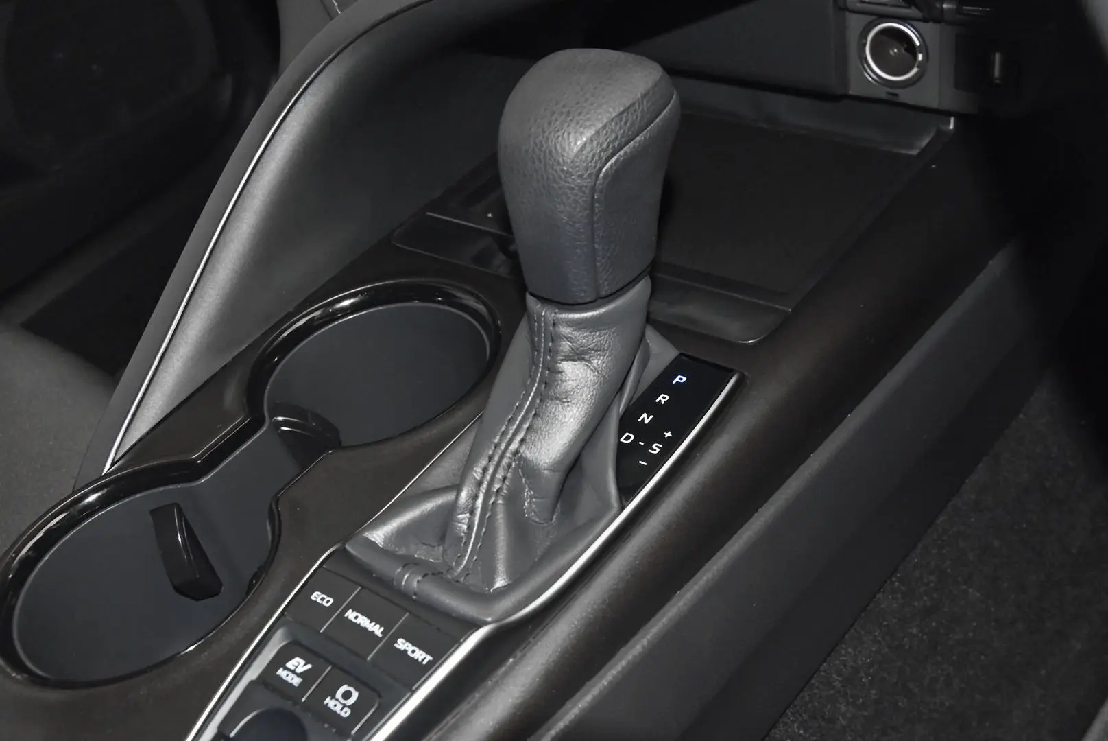 2023 Toyota Camry Gallery Image 13