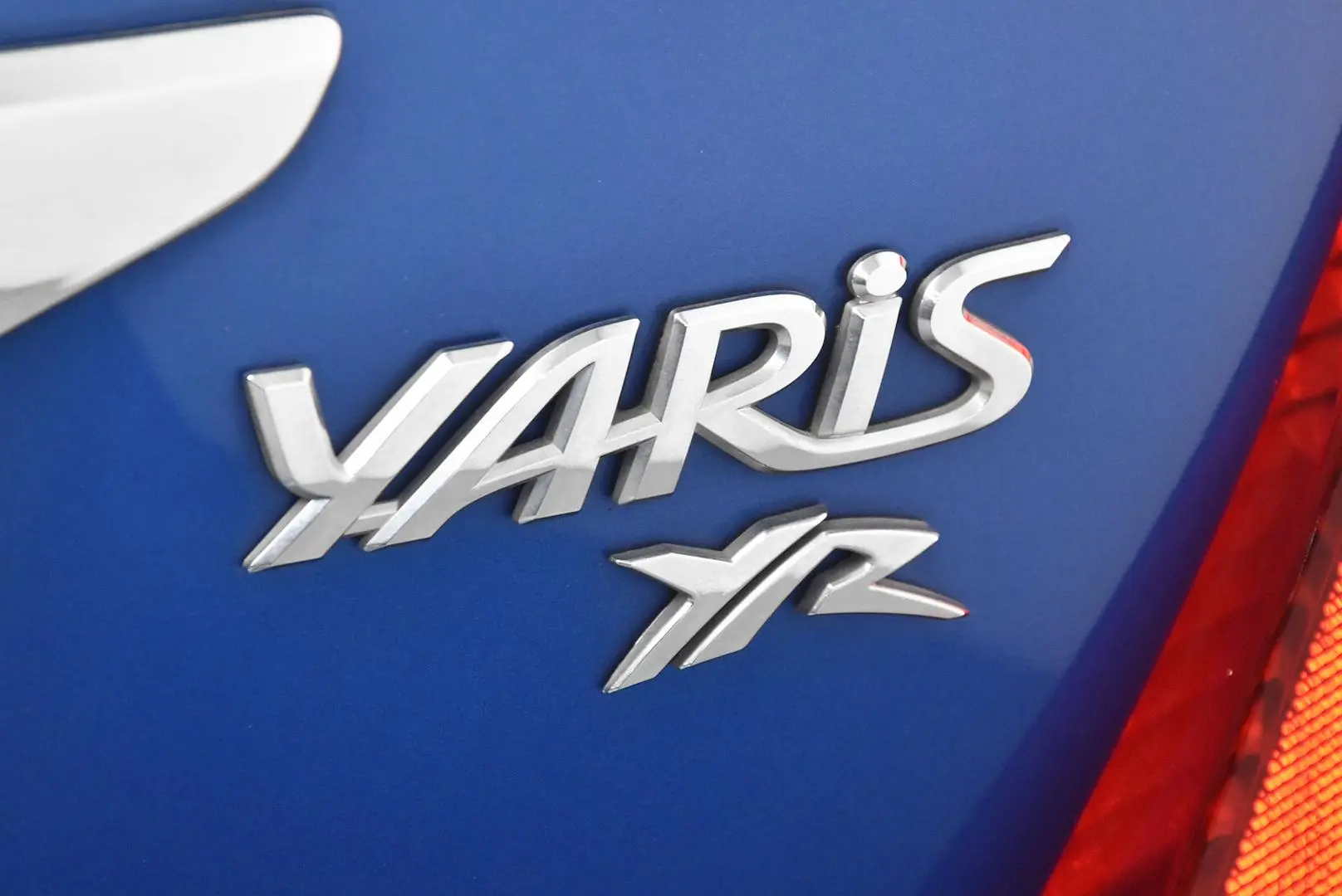 2013 Toyota Yaris Gallery Image 7