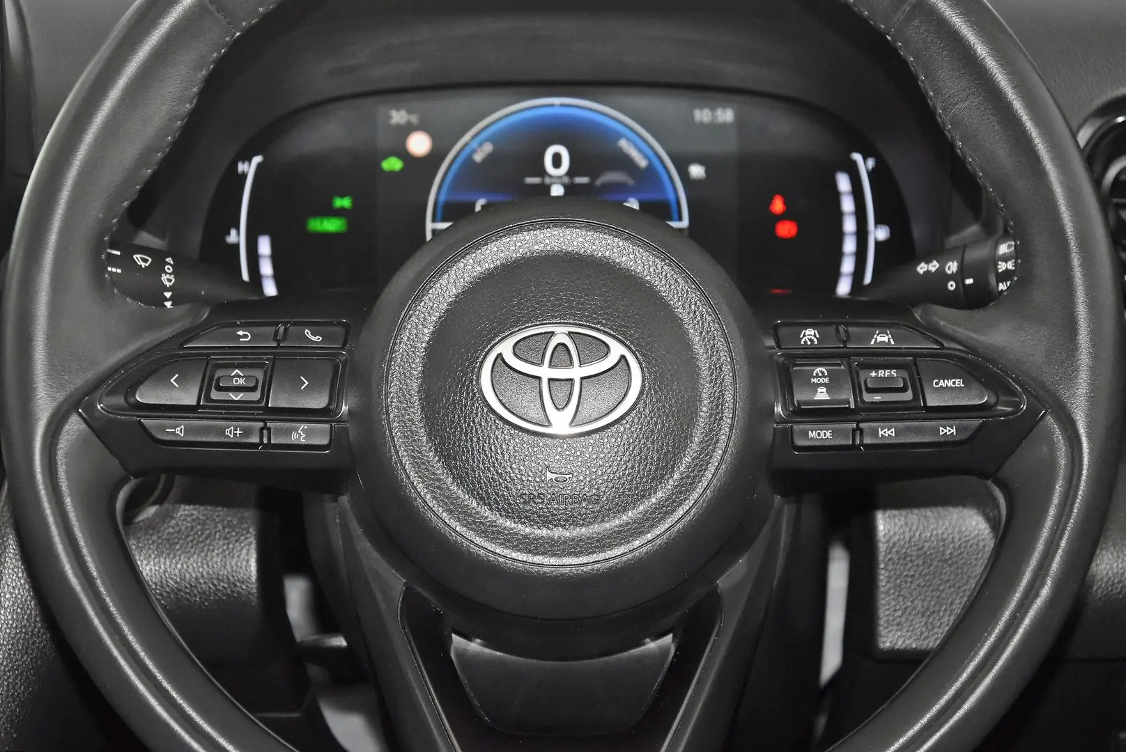 2025 Toyota Yaris Cross Gallery Image 16