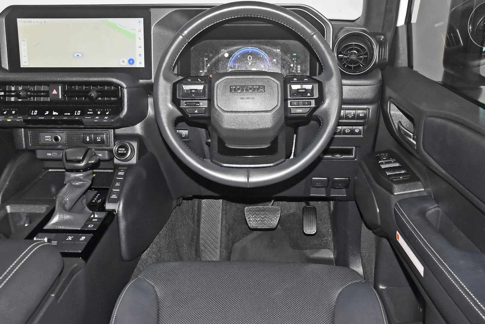 2024 Toyota Landcruiser Prado Gallery Image 15