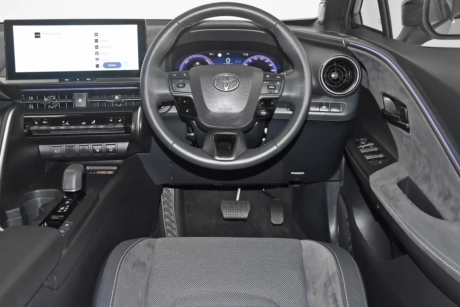 2023 Toyota C-HR Gallery Image 15