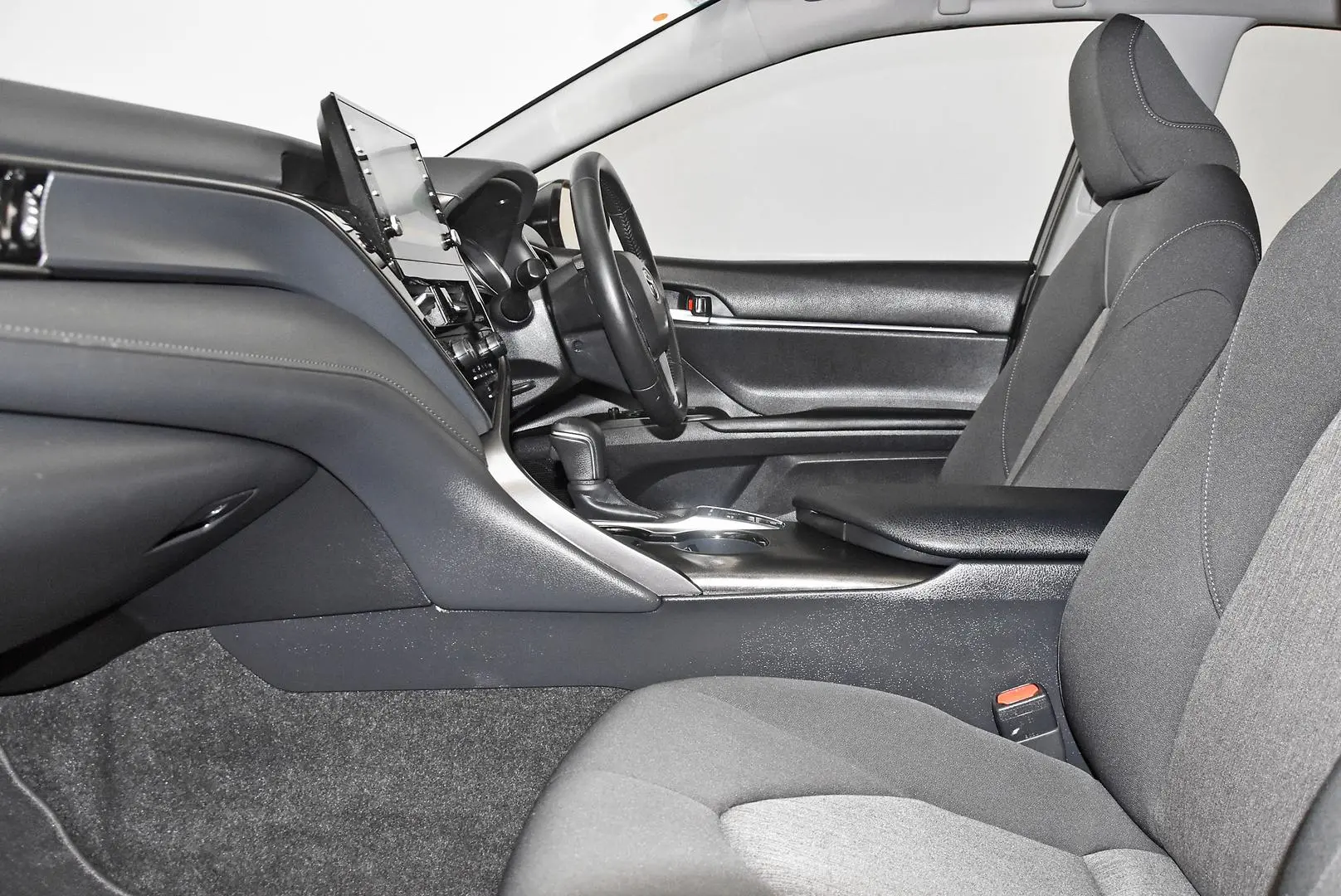 2021 Toyota Camry Gallery Image 17