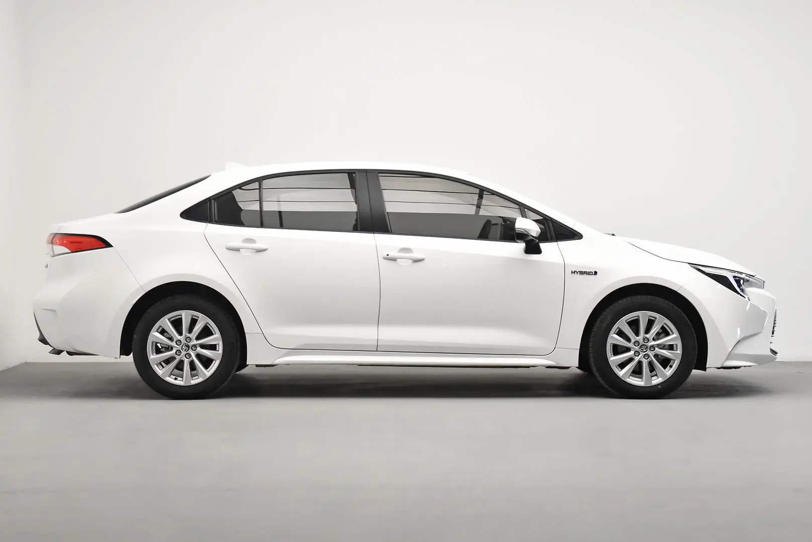 2024 Toyota Corolla Gallery Image 3