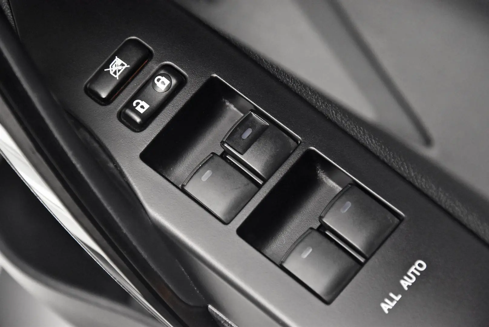 2016 Toyota Corolla Gallery Image 10