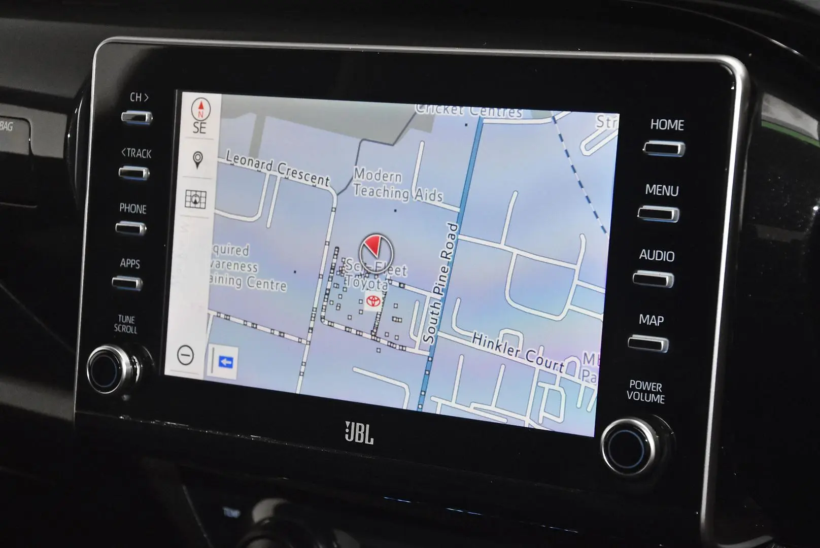 2021 Toyota Hilux Gallery Image 11