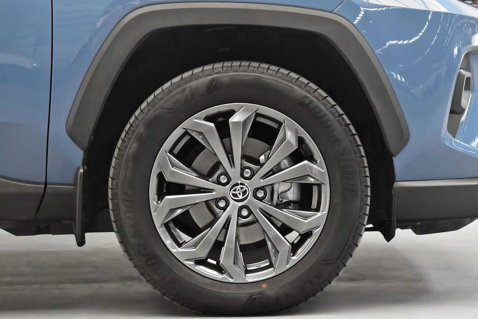 2024 Toyota RAV4 Gallery Image 23