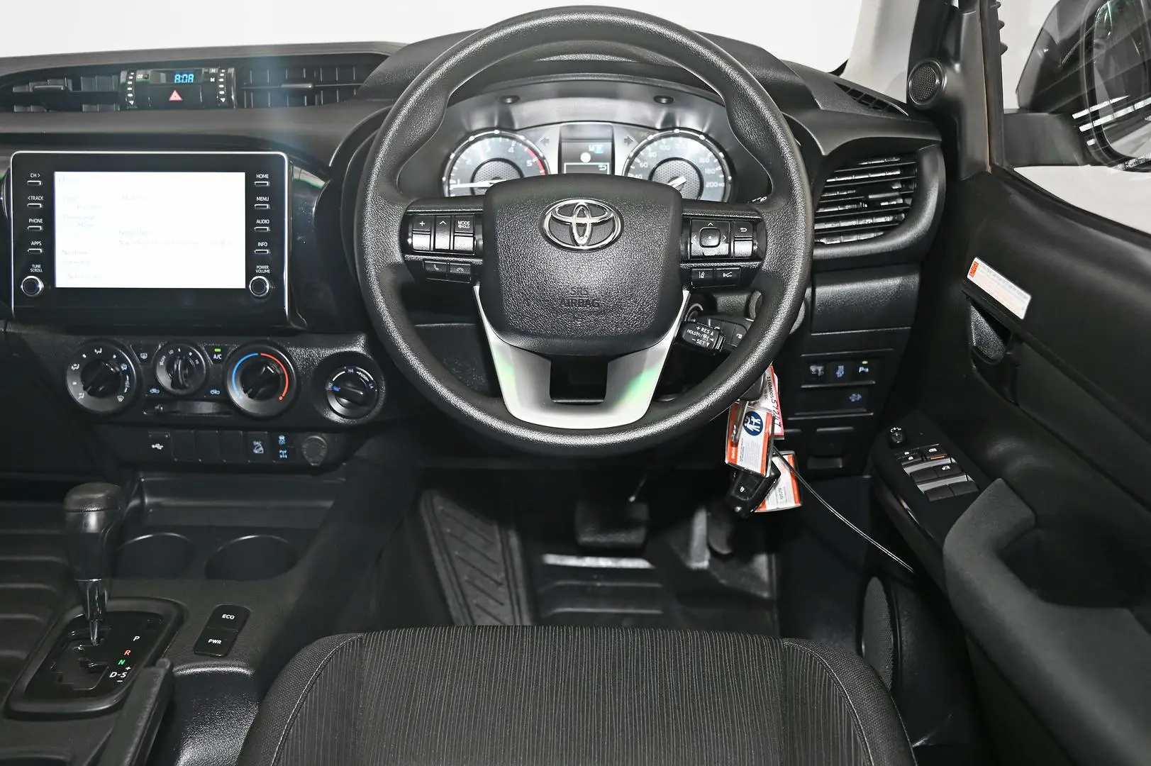 2024 Toyota Hilux Gallery Image 14