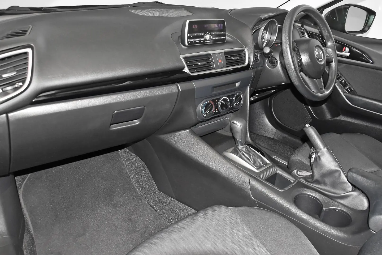 2016 Mazda 3 Gallery Image 16