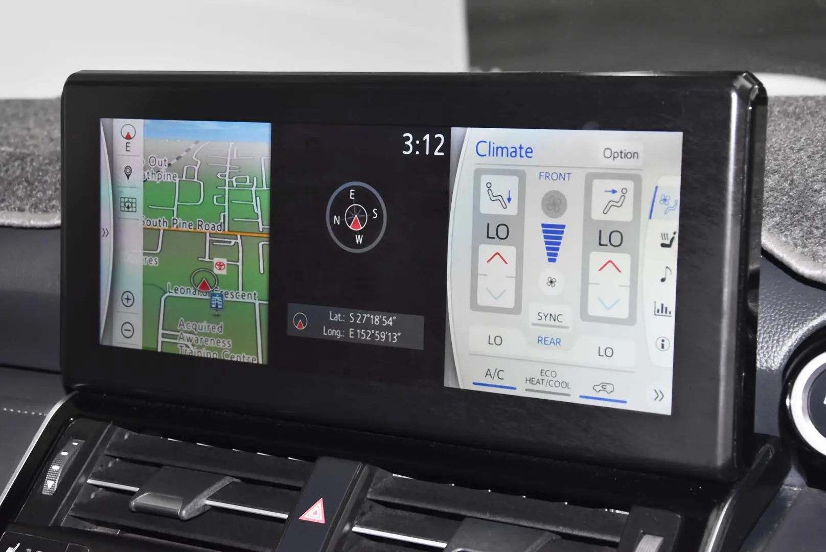 2022 Toyota Landcruiser Gallery Image 11