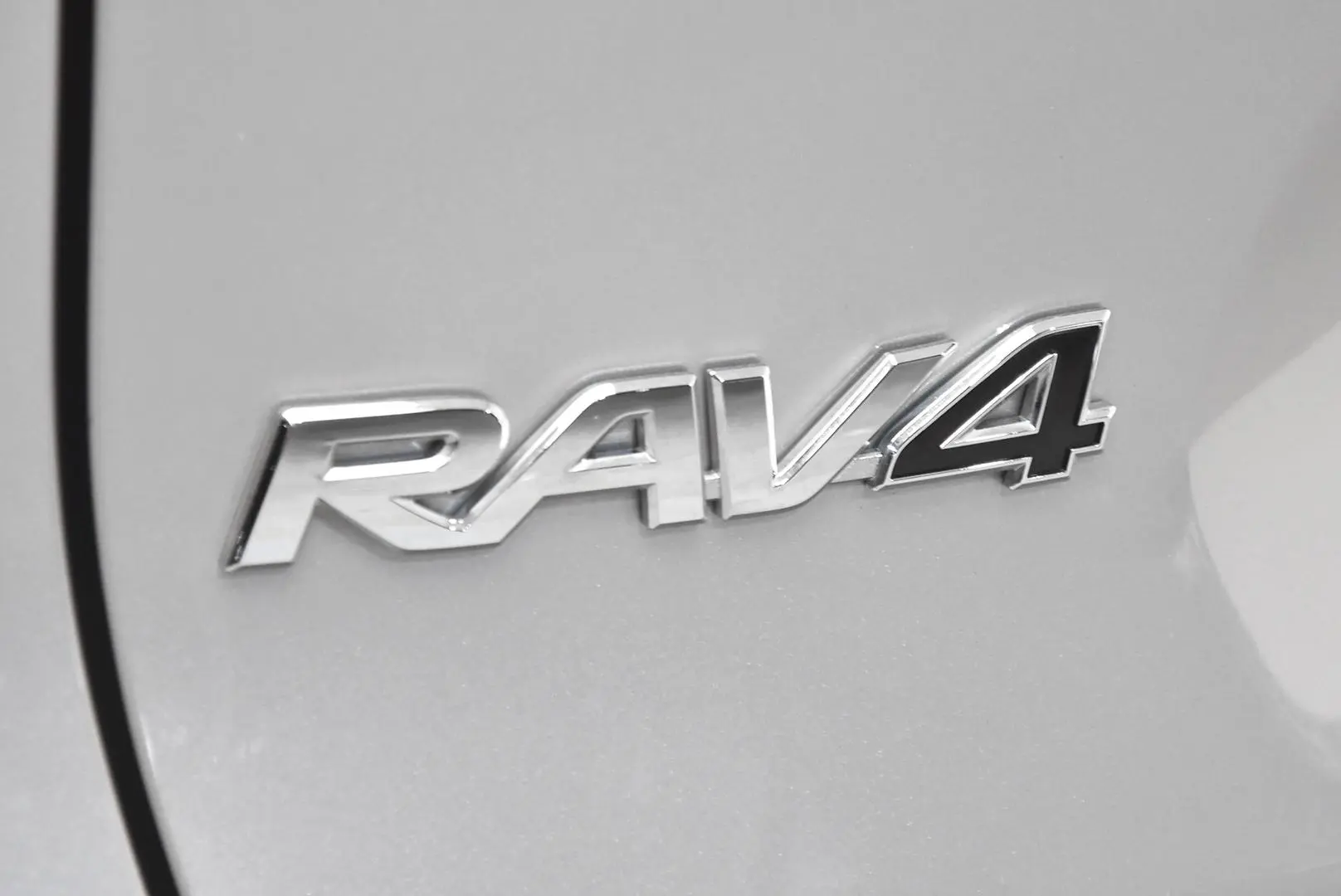 2020 Toyota RAV4 Gallery Image 7