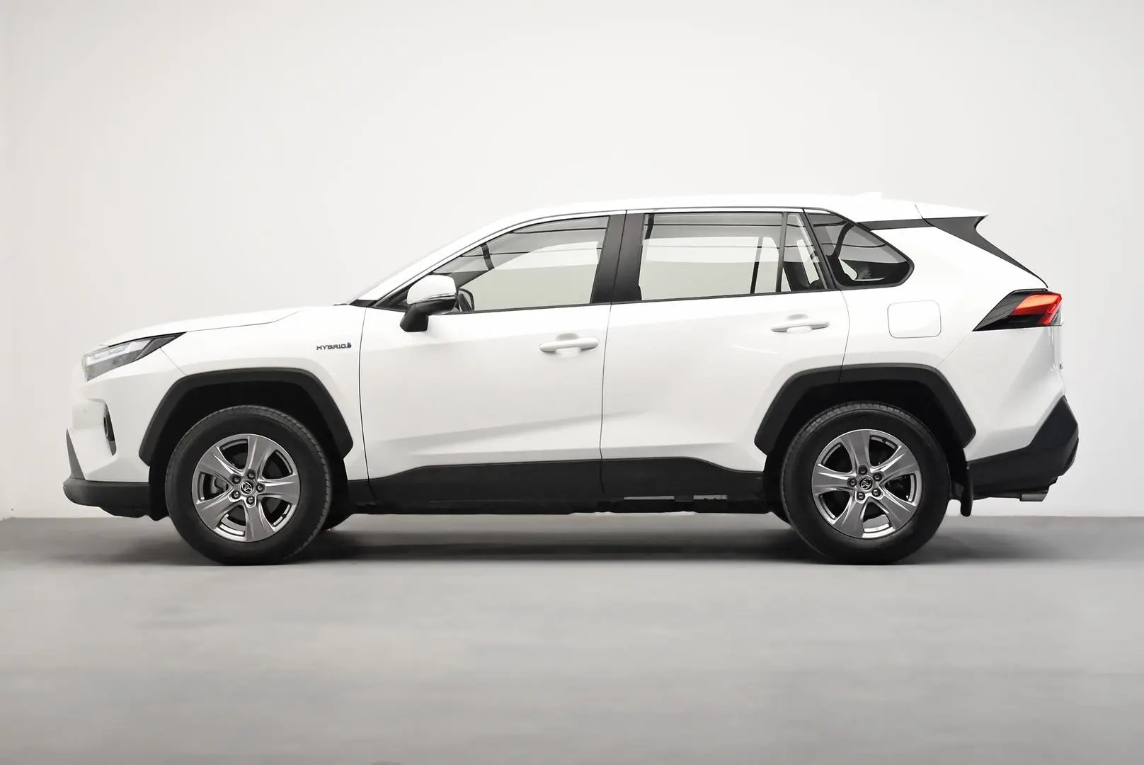 2024 Toyota RAV4 Gallery Image 4