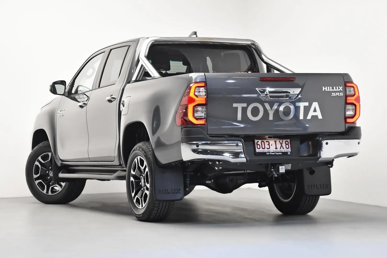 2023 Toyota Hilux Gallery Image 5