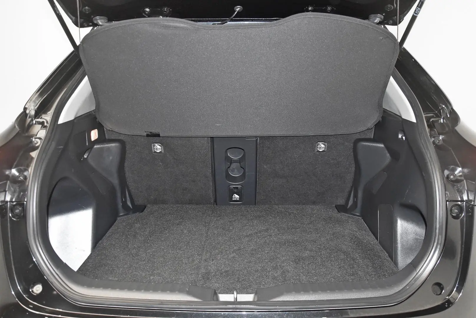 2022 Toyota Yaris Cross Gallery Image 21