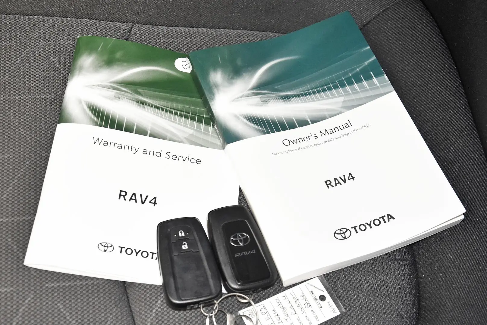 2024 Toyota RAV4 Gallery Image 20