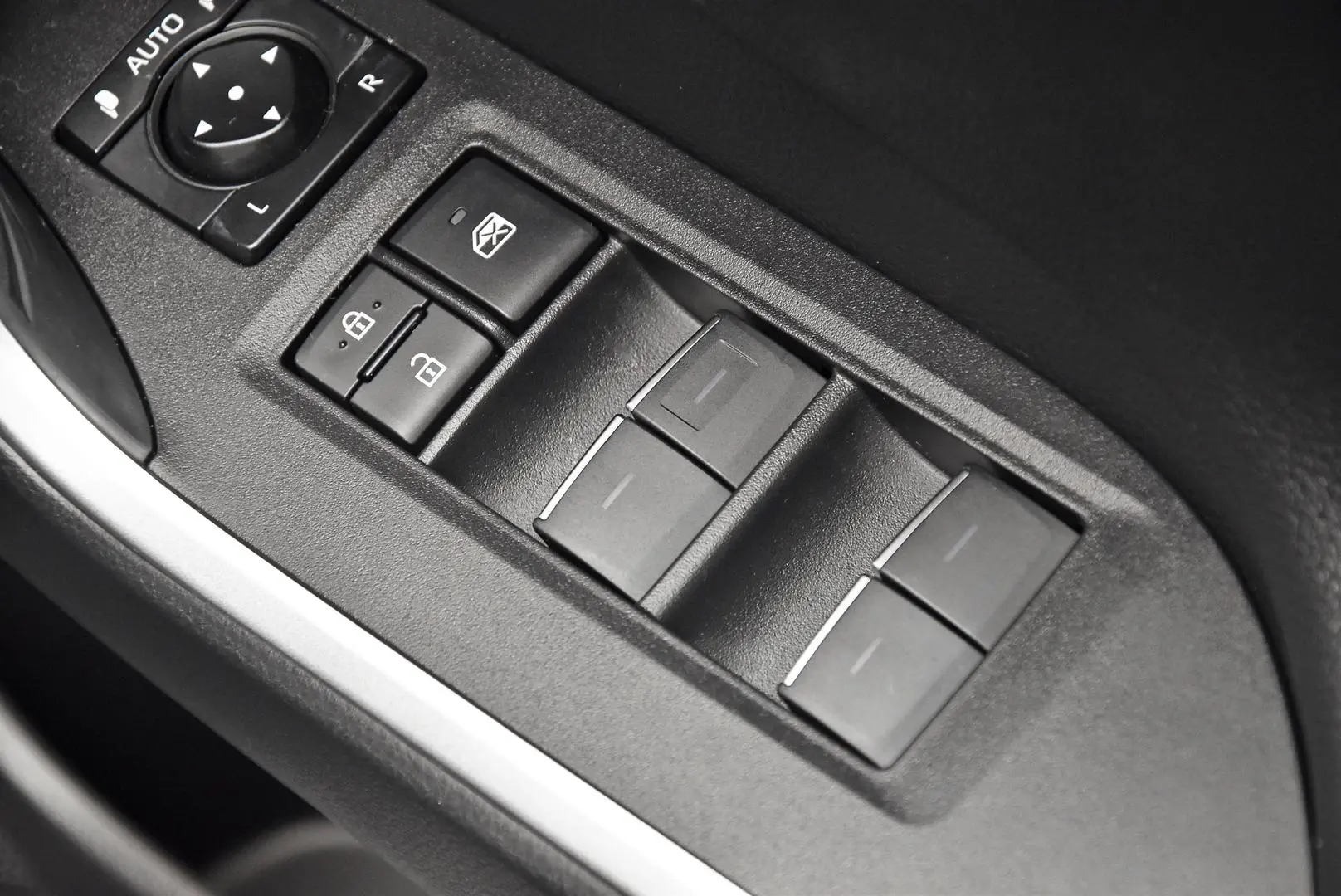 2023 Toyota RAV4 Gallery Image 10