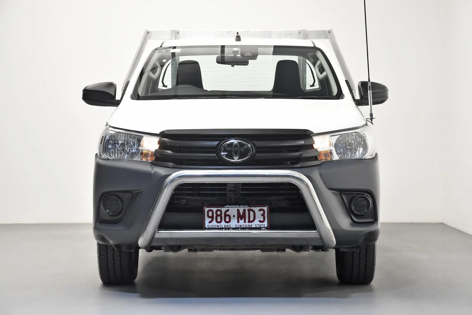 2019 Toyota Hilux Gallery Image 2