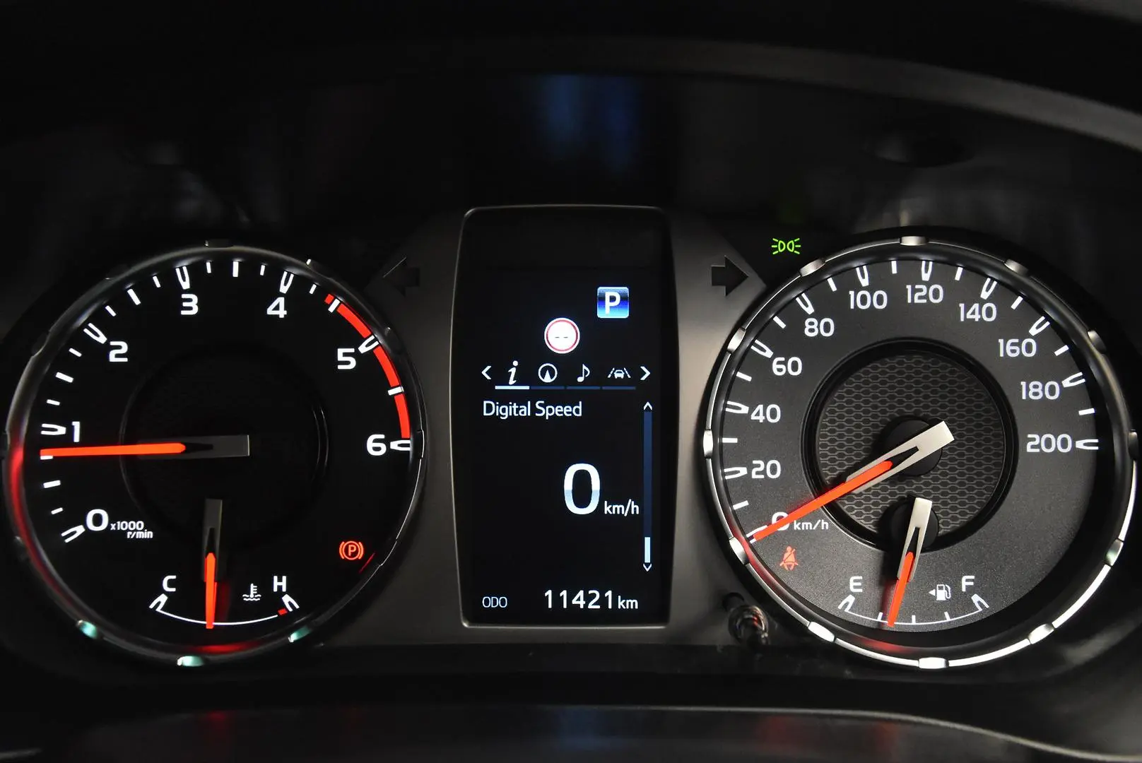 2024 Toyota Hilux Gallery Image 11