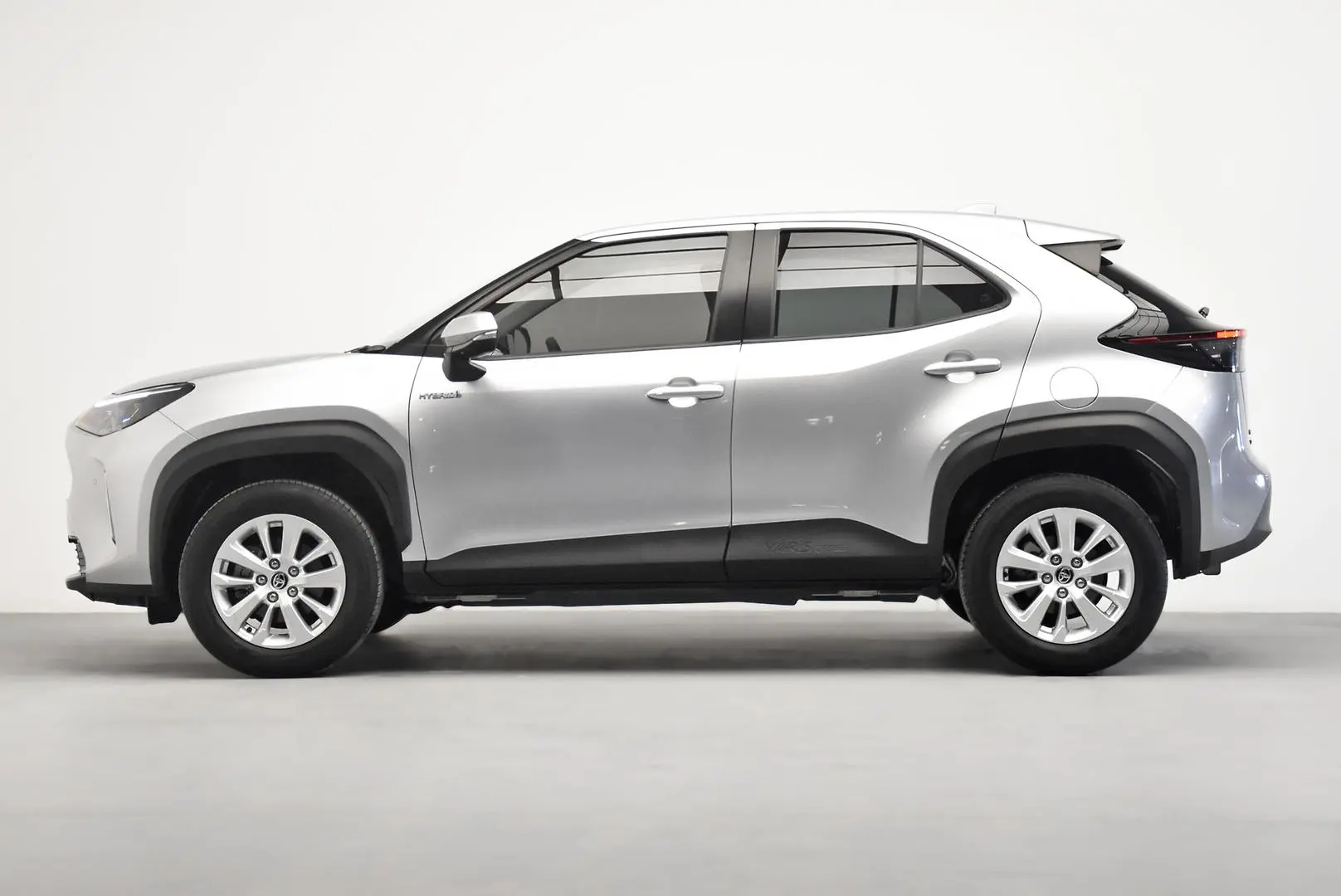 2020 Toyota Yaris Cross Gallery Image 4