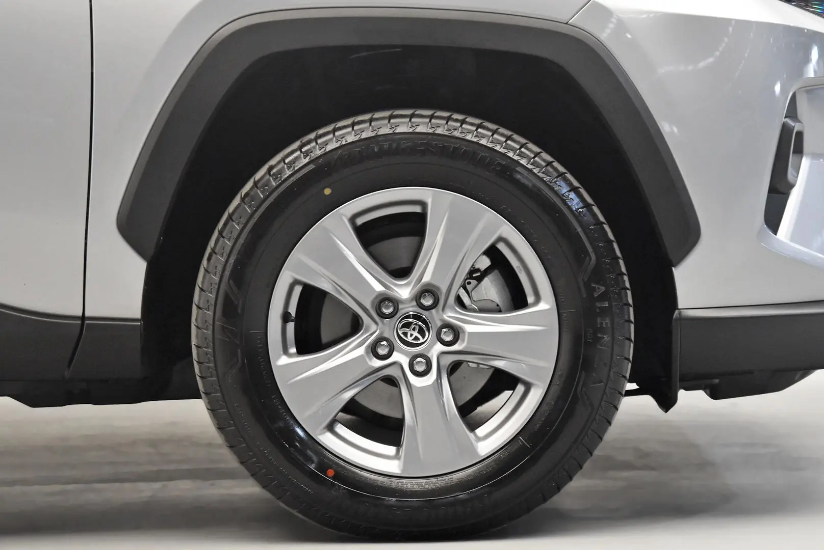 2024 Toyota RAV4 Gallery Image 23