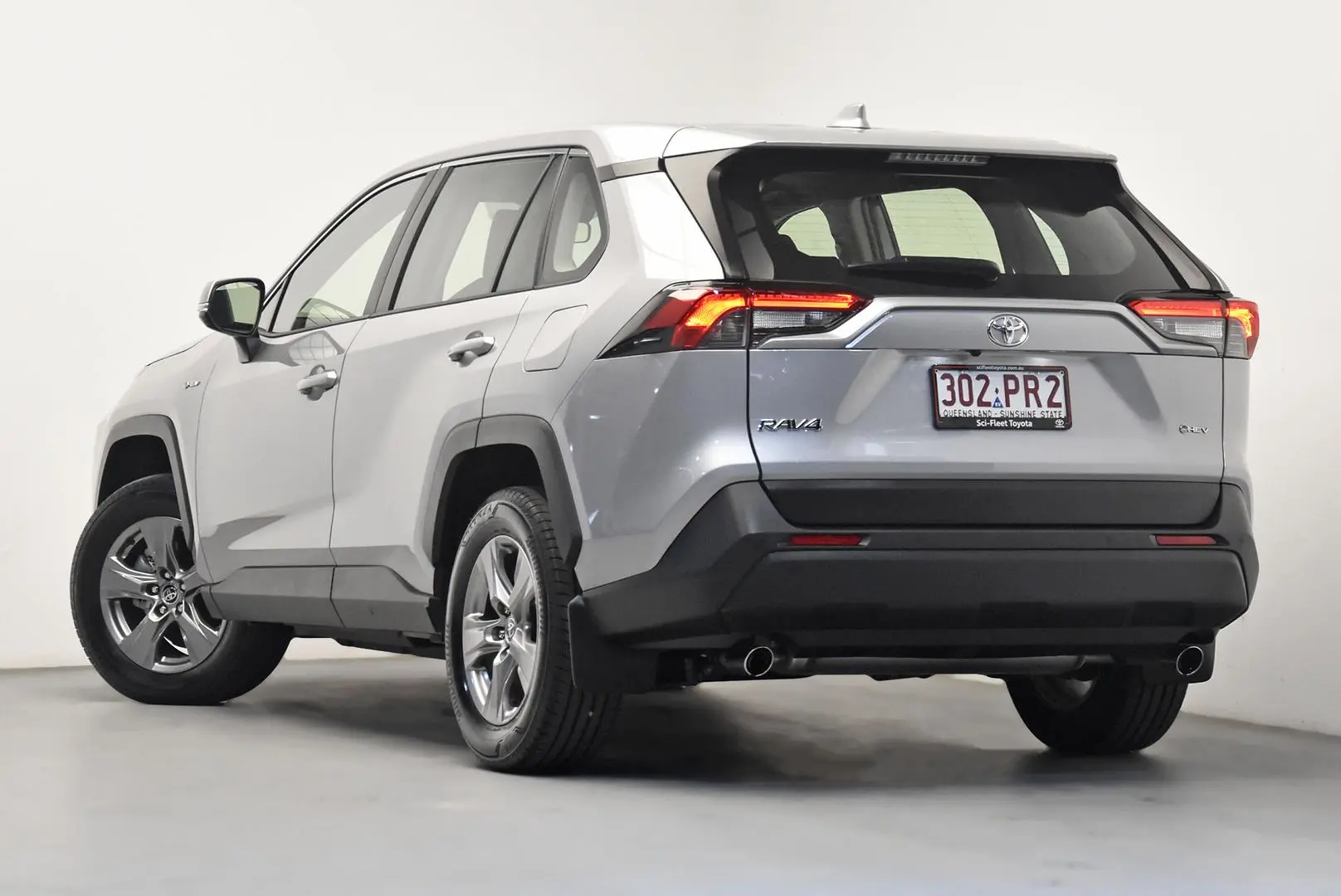 2025 Toyota RAV4 Gallery Image 5